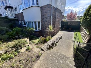 Photo 26- click for photo gallery